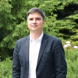 Різник В’ячеслав Володимирович1